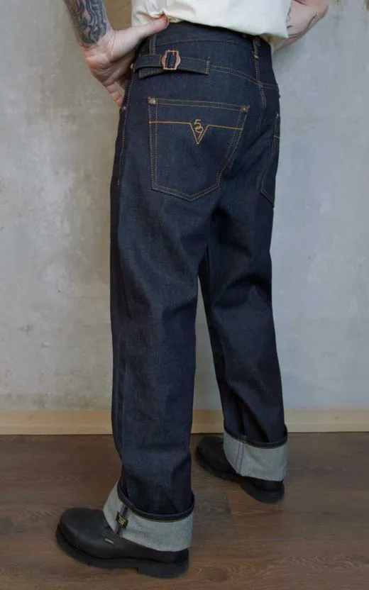 Relaxed Fit - Double Back RAW Revival