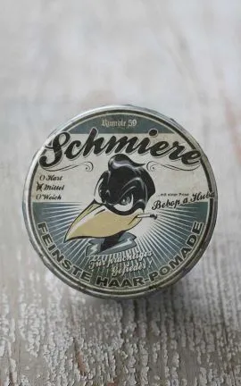 Schmiere Pomade mittel