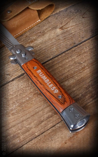Switchblade-Comb with Leather Case